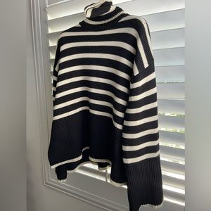 $570 Authentic Toteme Signature Black Stripe Turtleneck Sweater XS